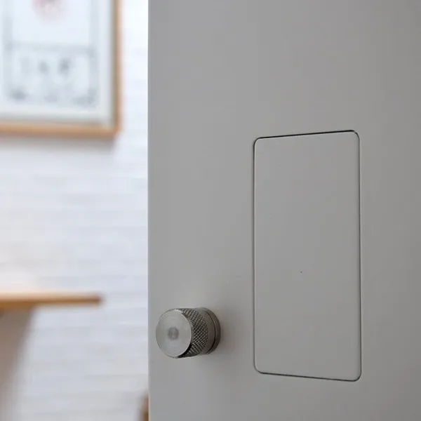 درب فریم لس با دستگیره مخفی درب فریم لس با دستگیره مخفی