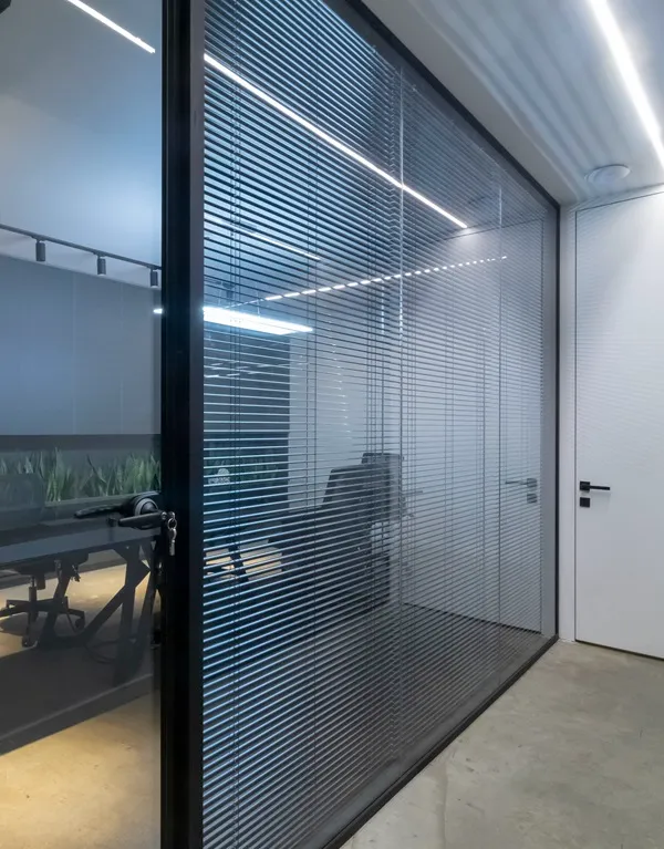 پارتیشن فریم لس شیشه ای پارتیشن فریم لس دوجداره