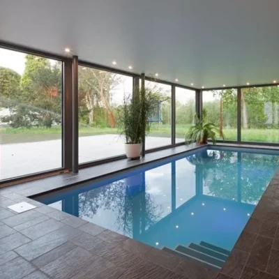 پارتیشن شیشه ای استخر