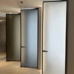 درب شیشه ای اداری تک جداره