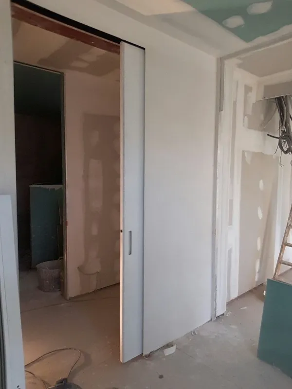 درب ریلی اتاقی