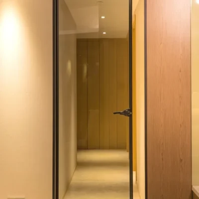 درب‌ شیشه ای عایق صدا