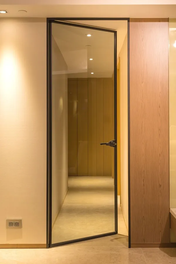 درب شیشه ای عایق صدا درب شیشه ای عایق صدا