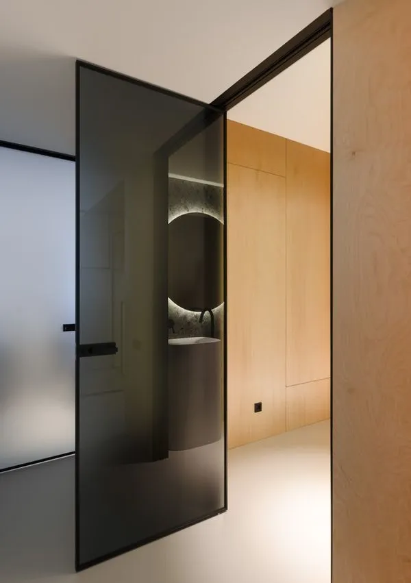 درب فریم لس شیشه ای